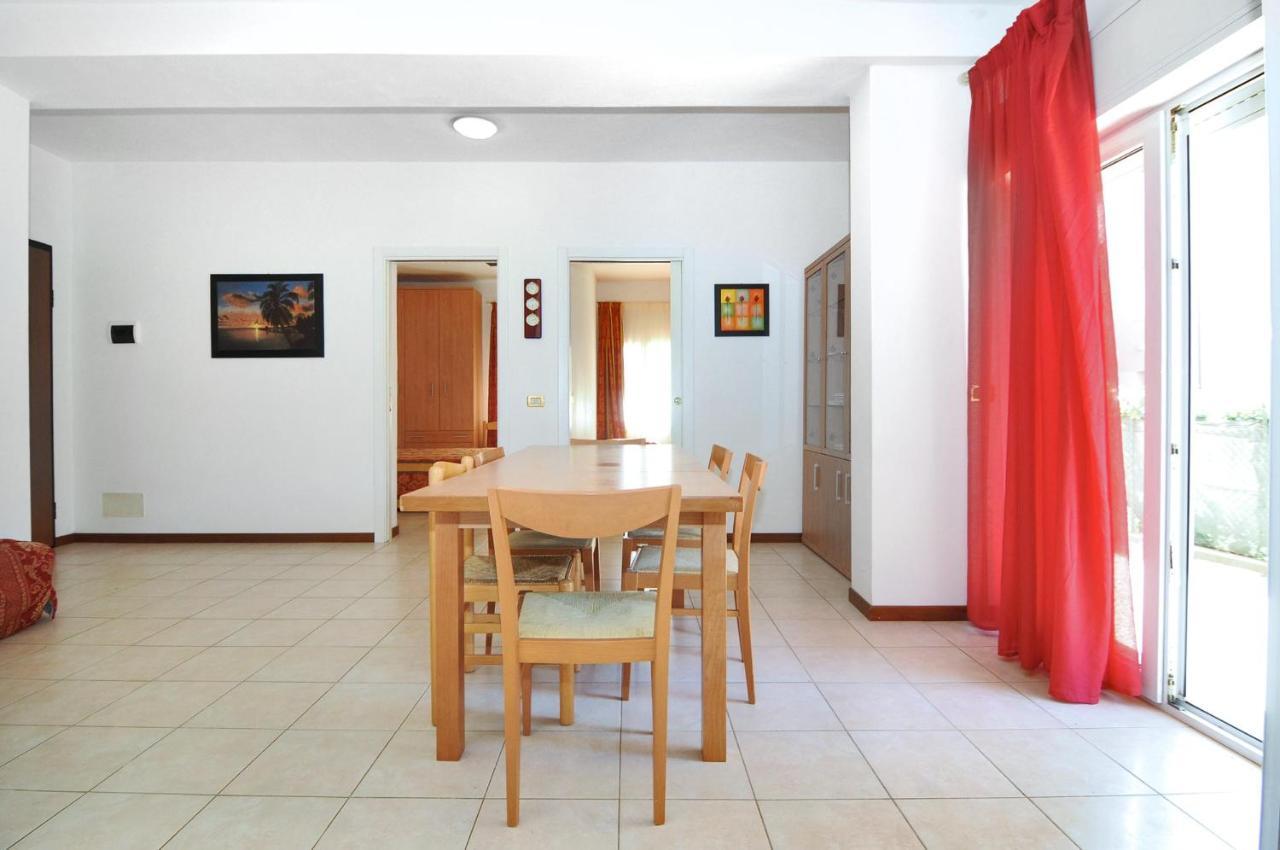 Milan Apartment Caorle Exterior photo